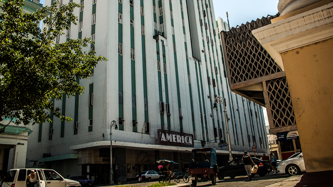 Art Deco tour reveals a treasure trove of stylish Havana buildings